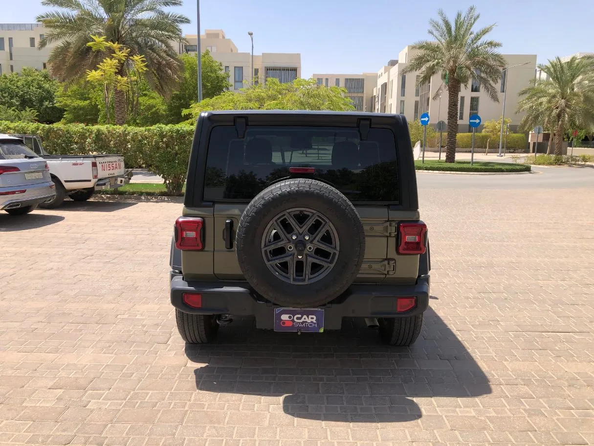 Car image 6