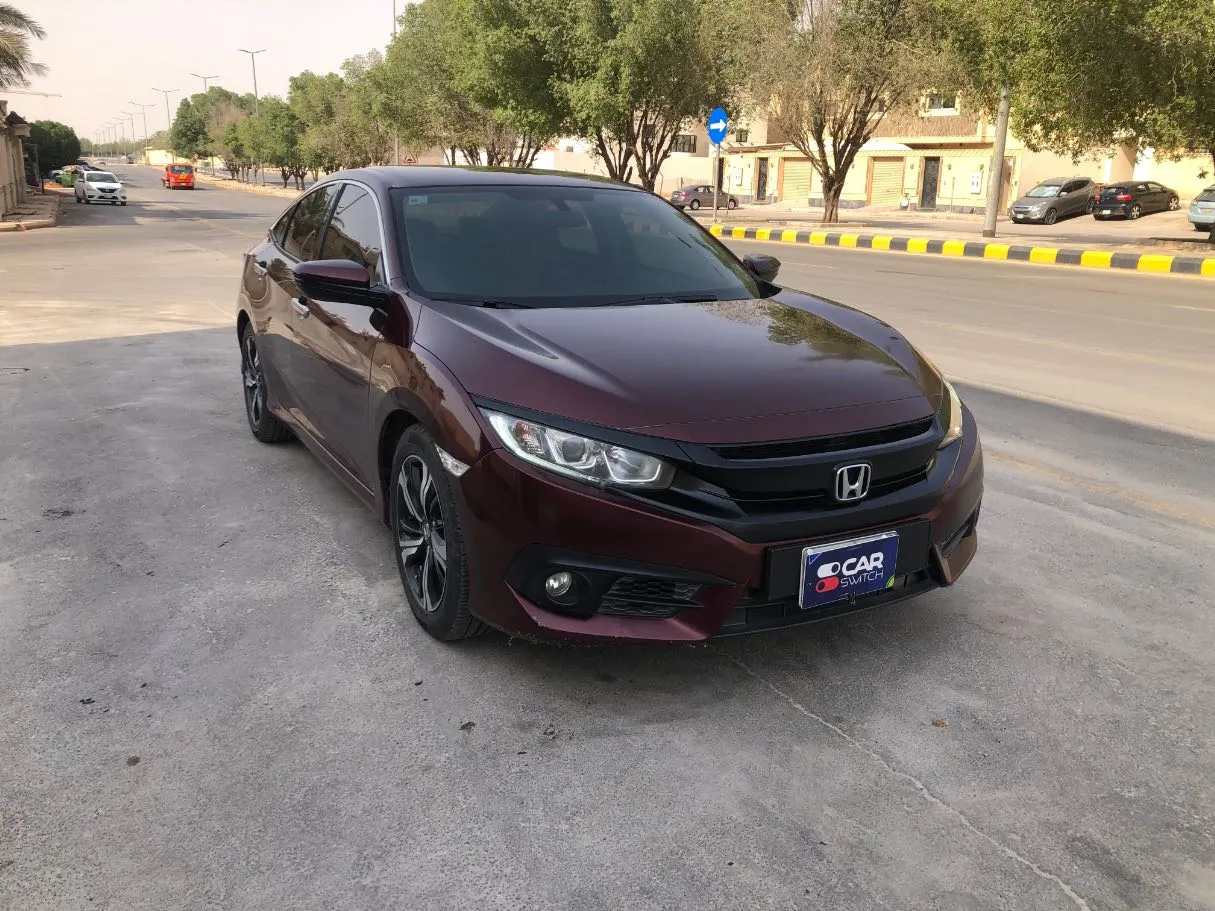 Car image 3