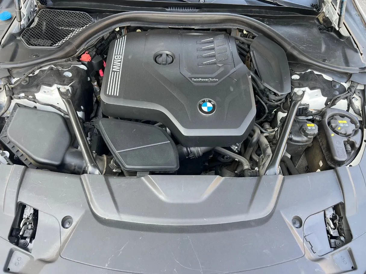 Car image 22