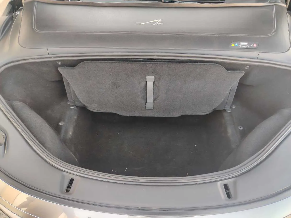 Car image 37