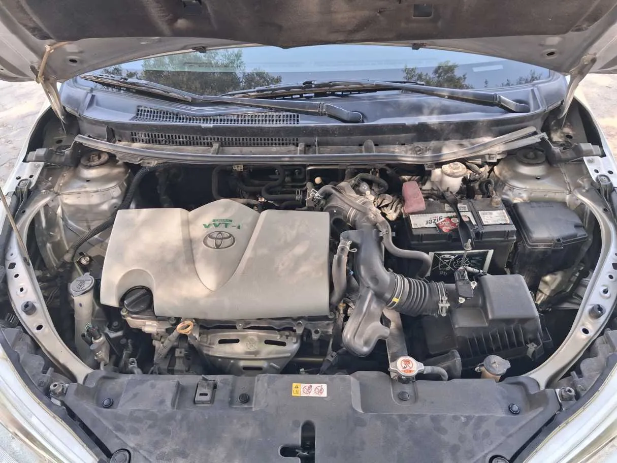 Car image 18