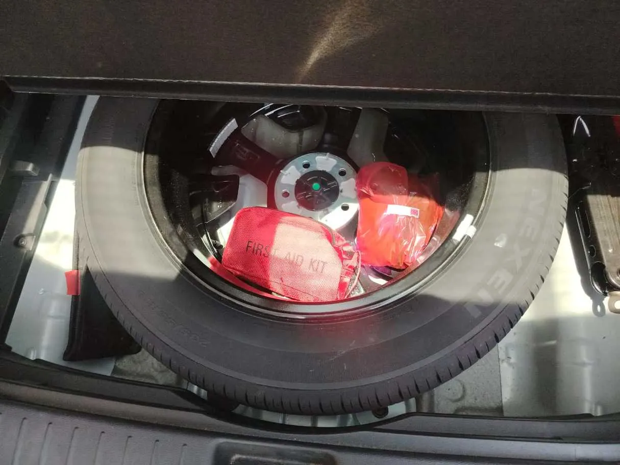 Car image 44