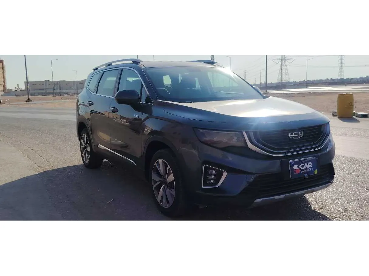 Car image 3