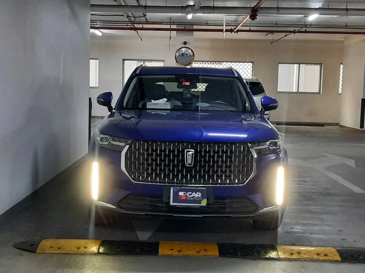 Car image 2