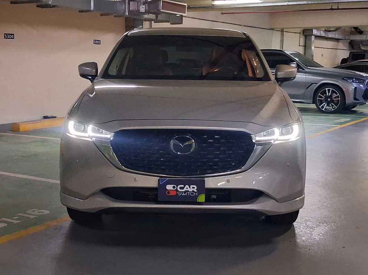 Car image 2