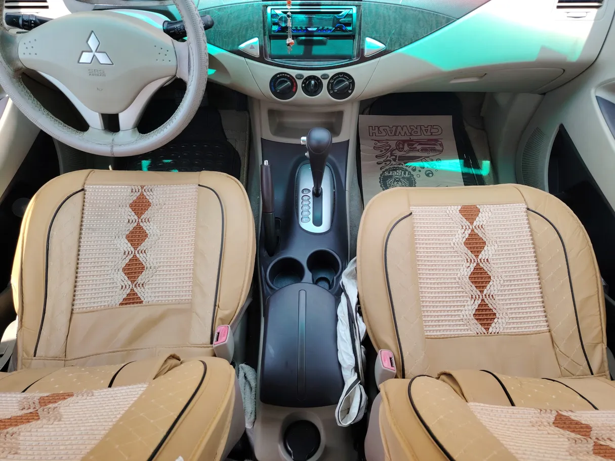 Car image 20