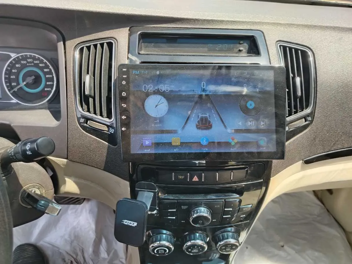 Car image 24