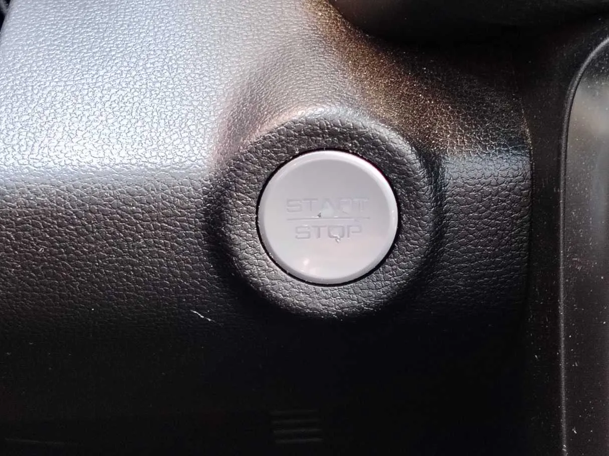 Car image 27