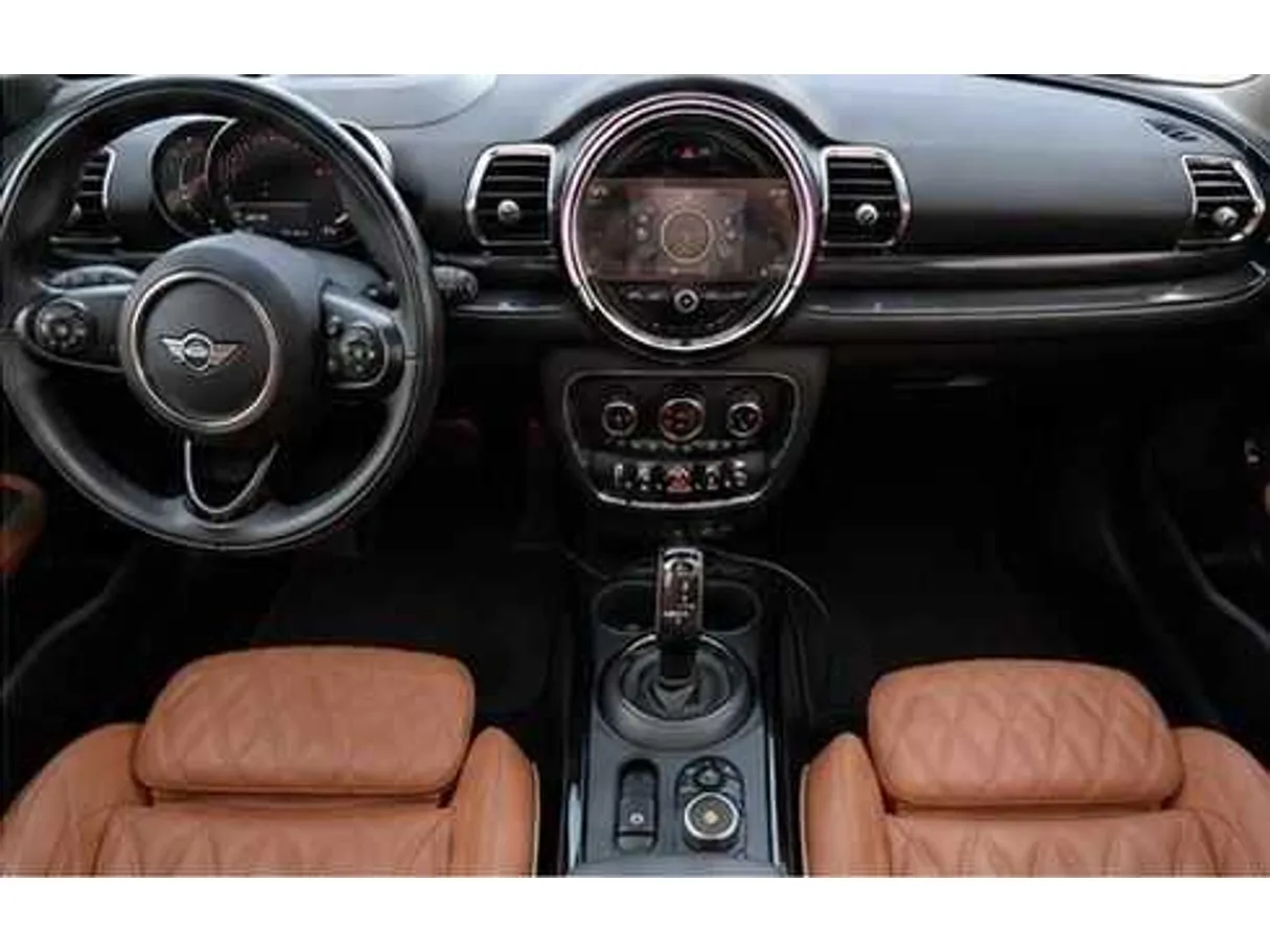 Car image 23