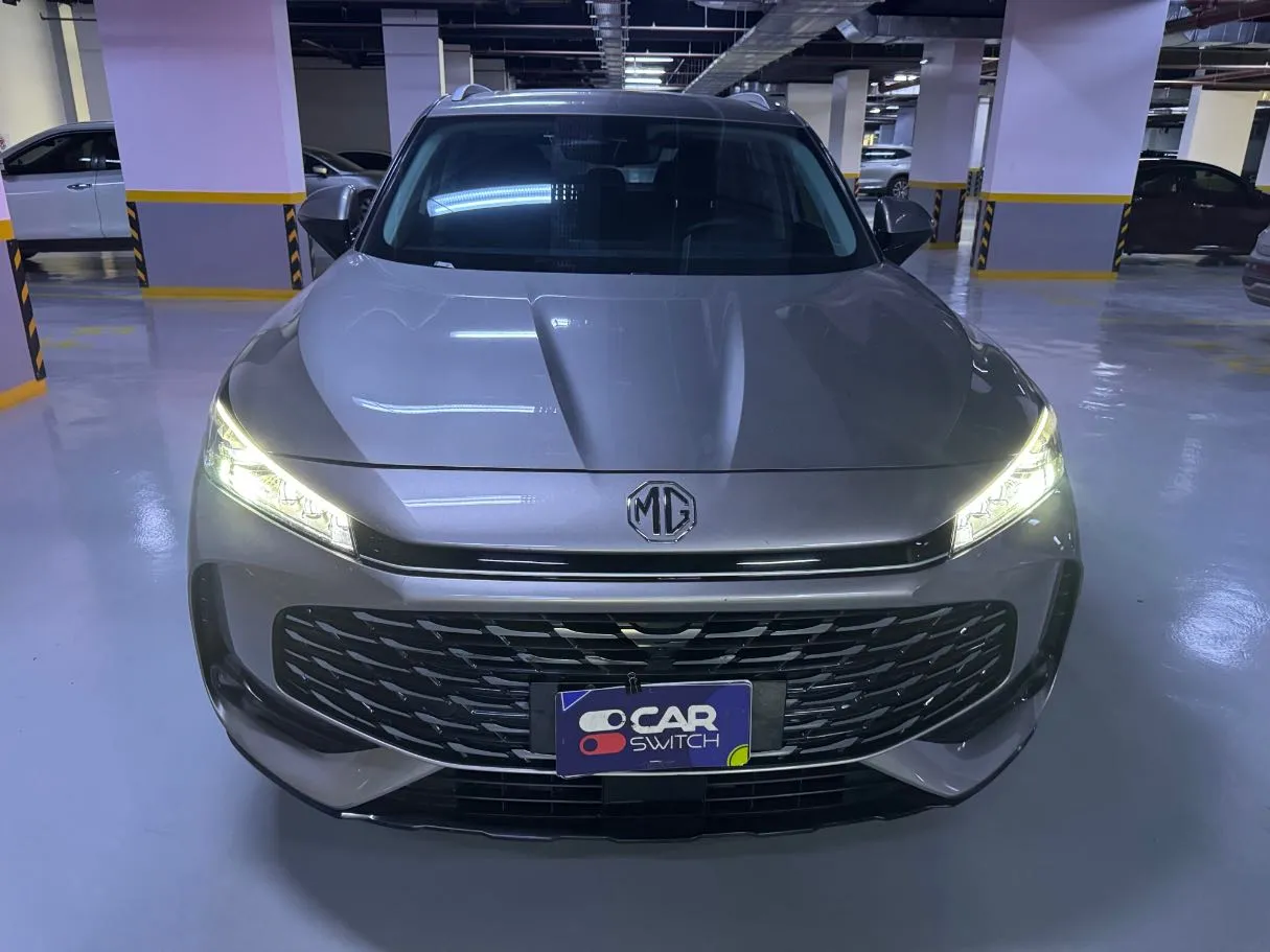 Car image 2