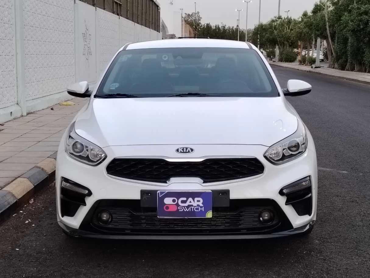 Car image 3
