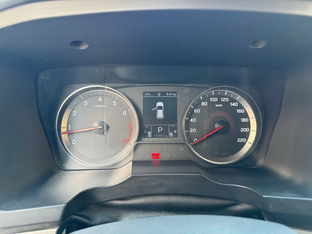 Car image 20