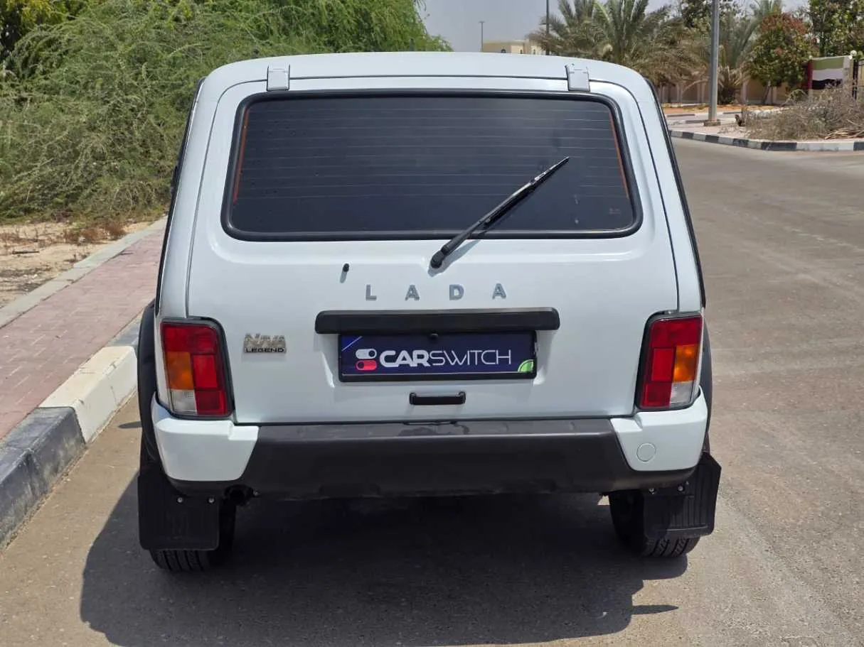 Car image 6