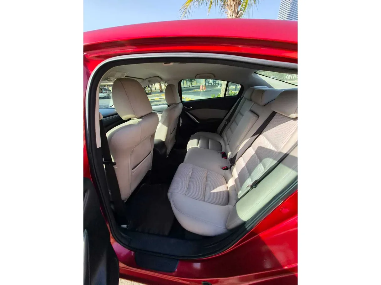 Car image 20