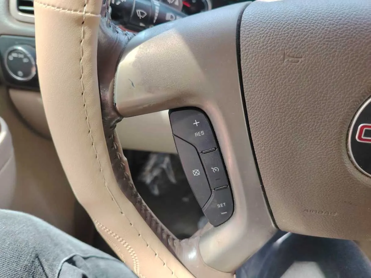 Car image 32