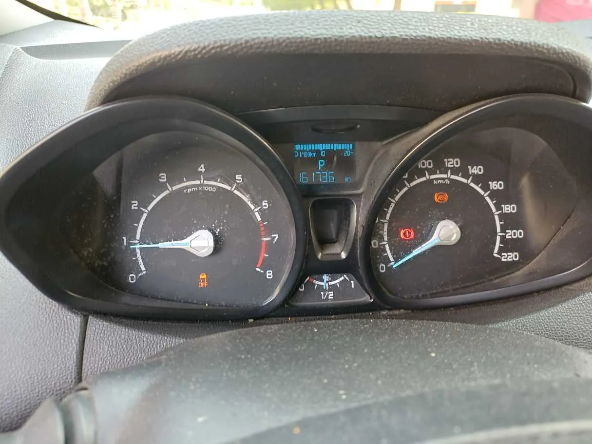 Car image 20