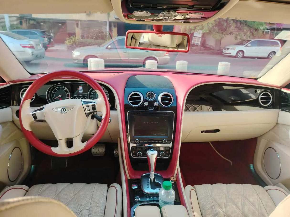 Car image 22