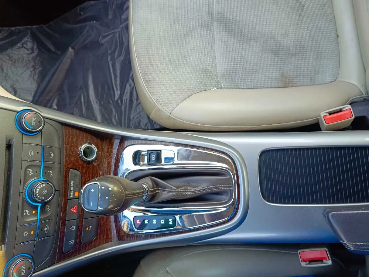Car image 22