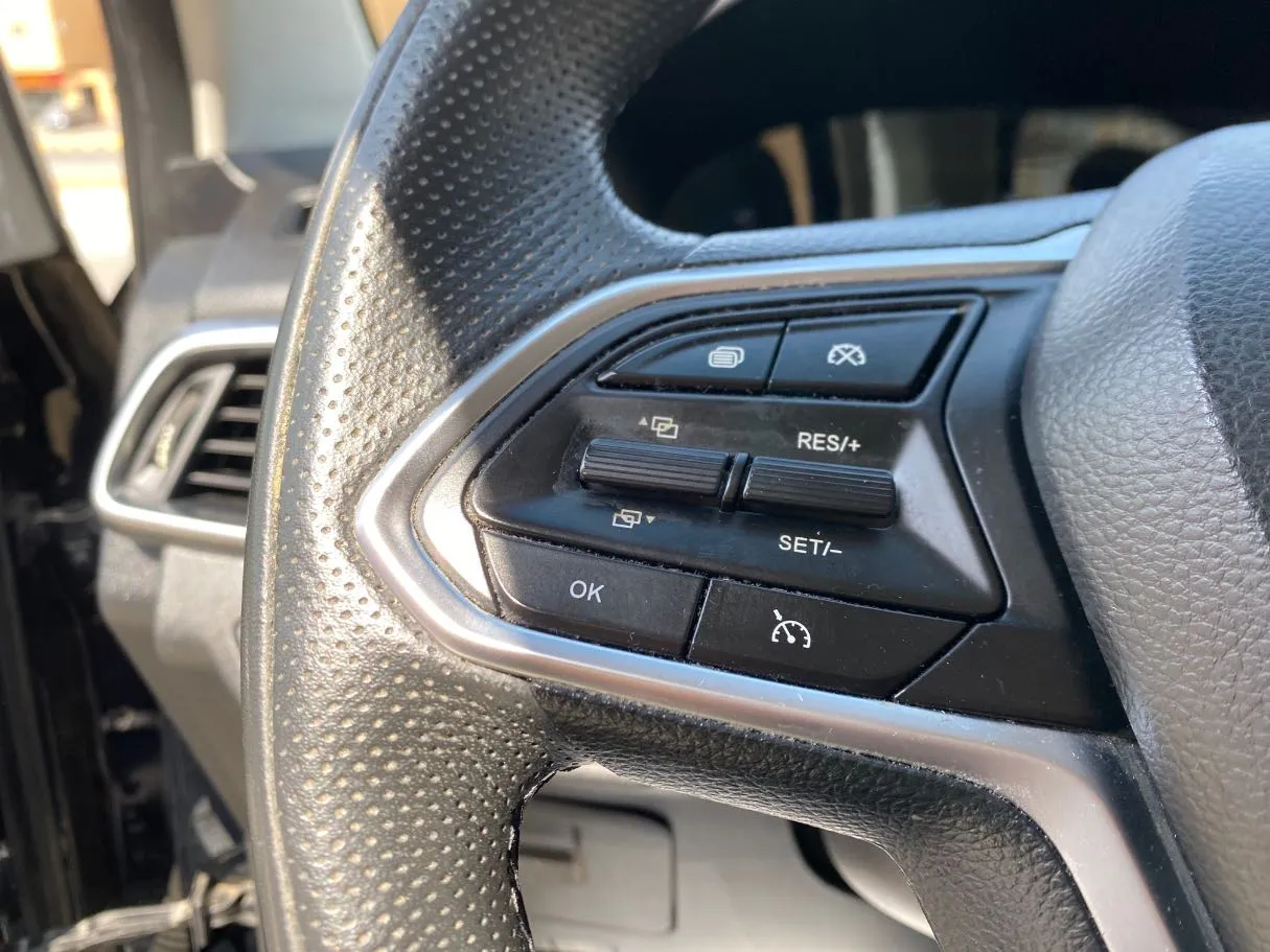 Car image 22