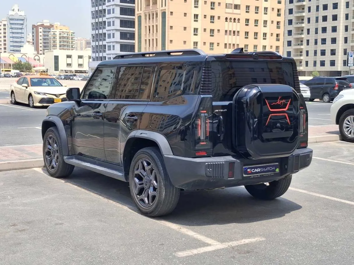 Car image 7