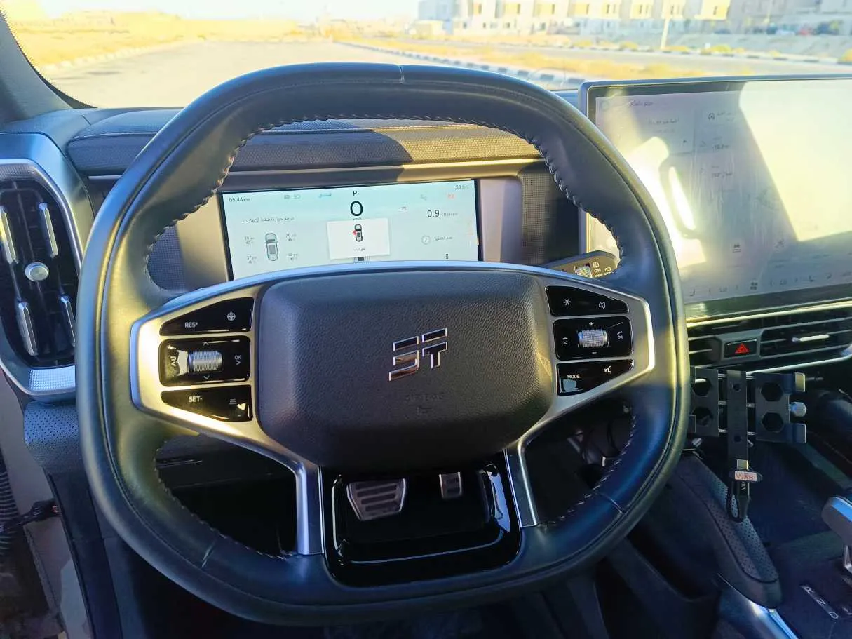 Car image 28
