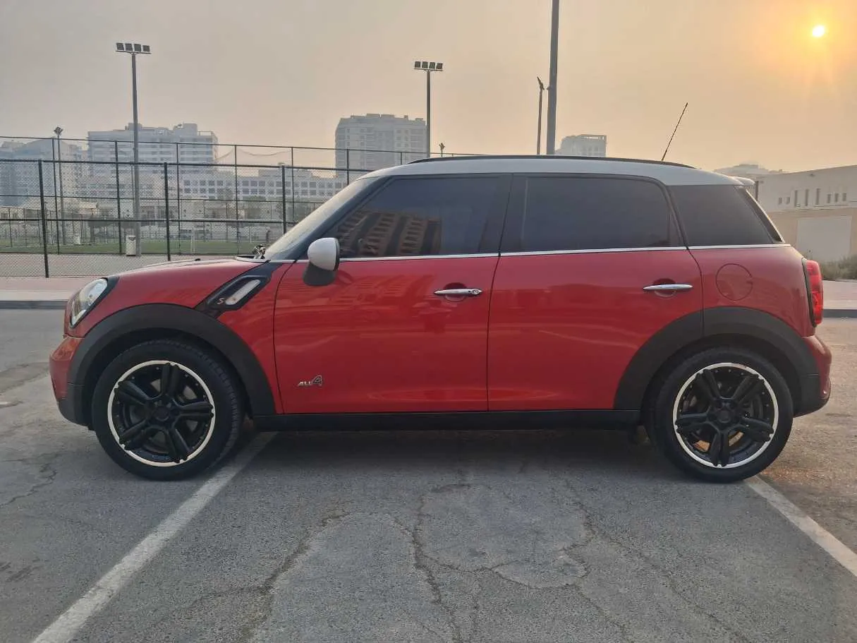 Car image 8