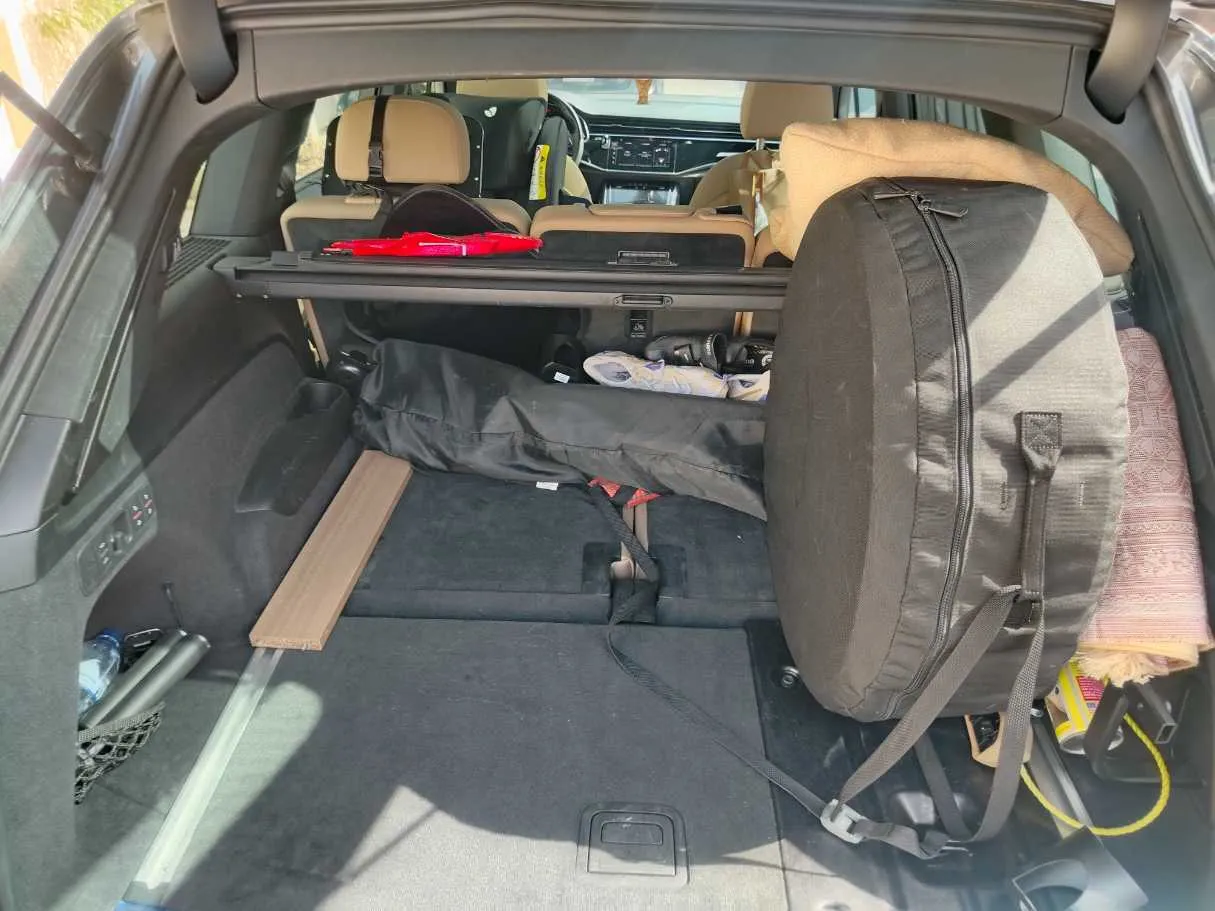 Car image 27