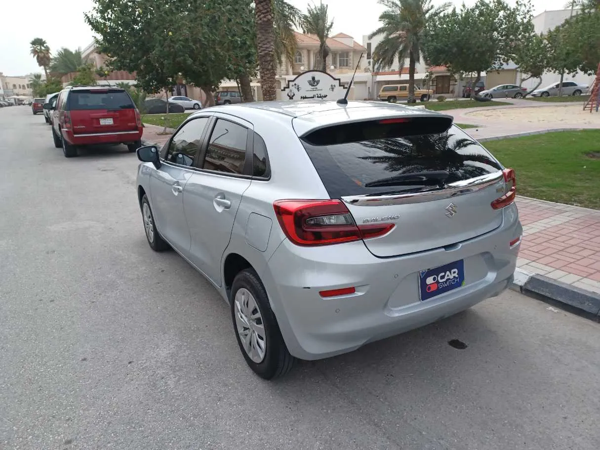 Car image 7