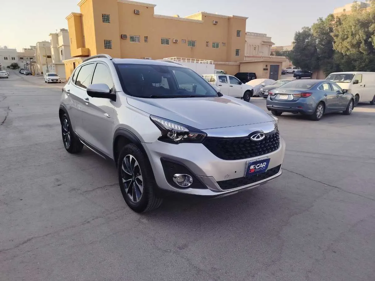 Car image 3