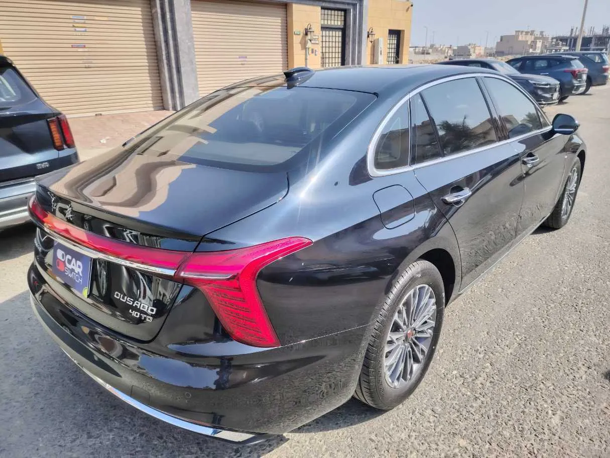 Car image 6