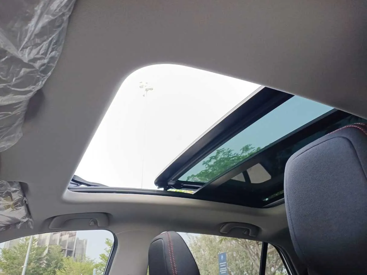Car image 21