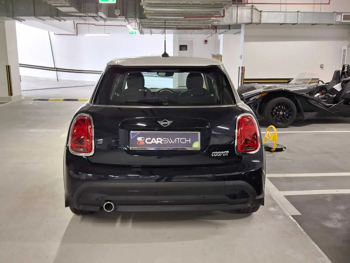 Car image 6