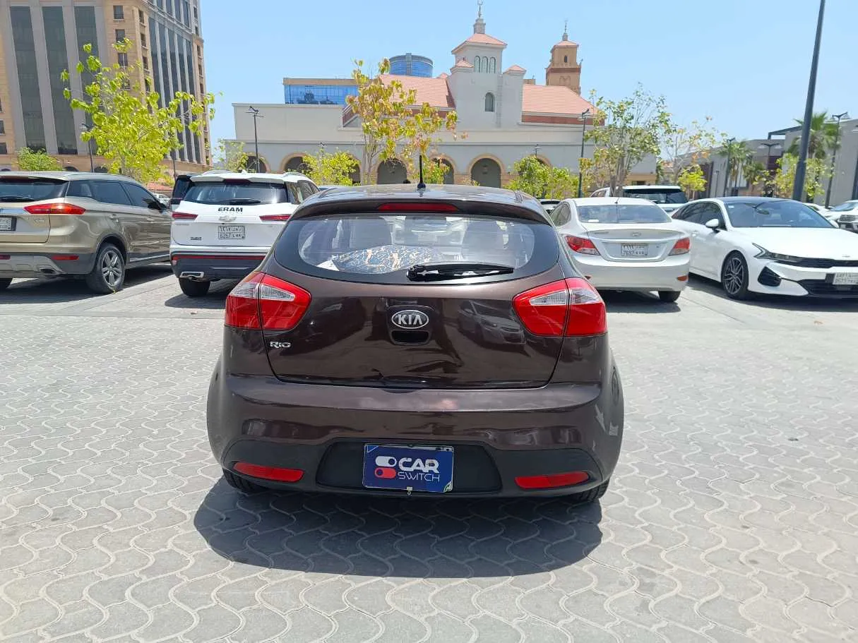 Car image 6