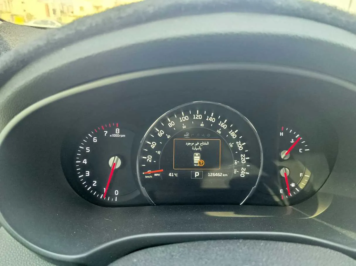 Car image 24