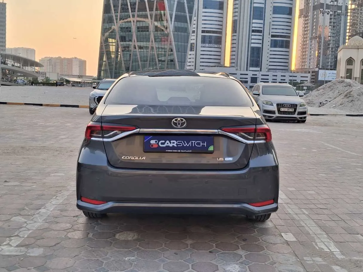 Car image 6