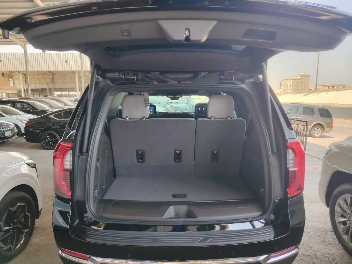 Car image 36