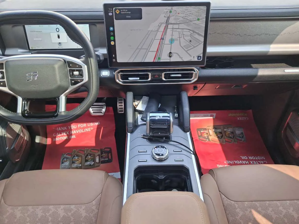 Car image 17
