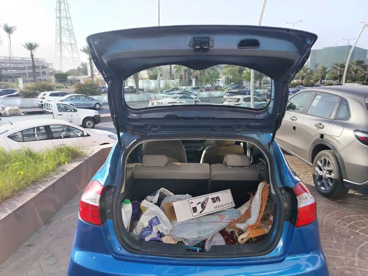 Car image 33
