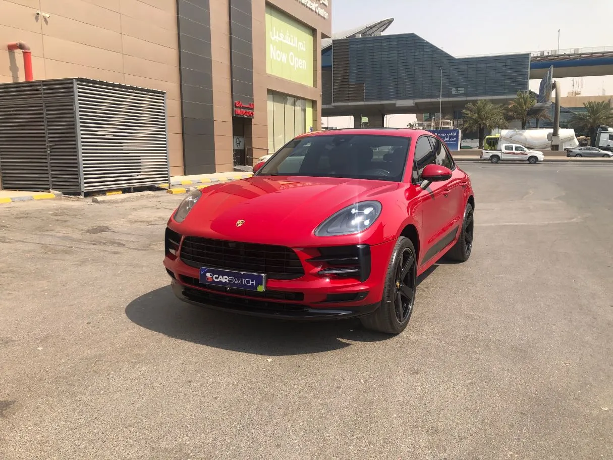 Car image 9