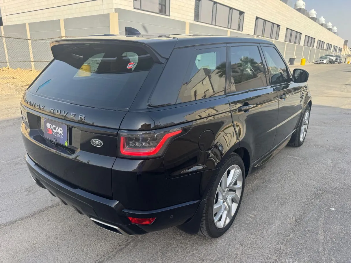 Car image 5