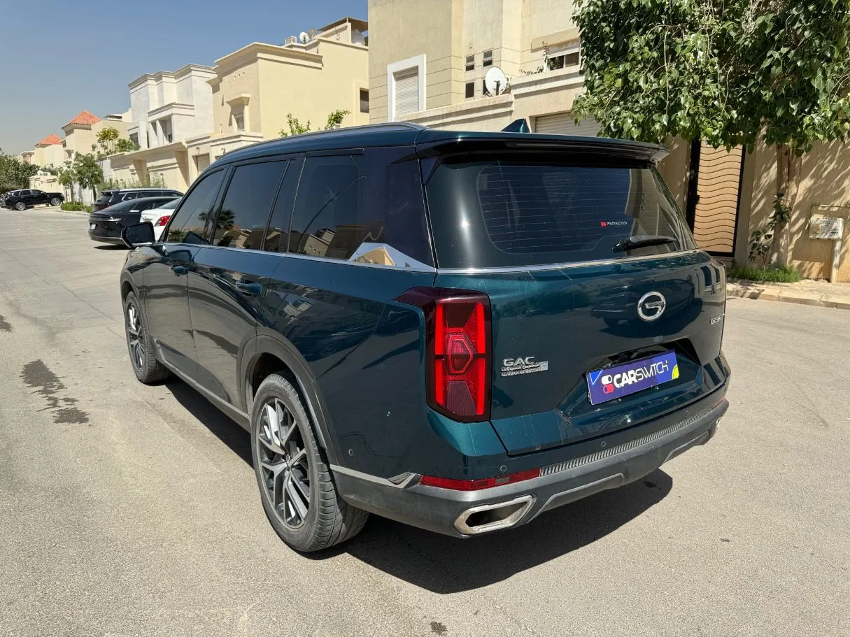 Car image 7