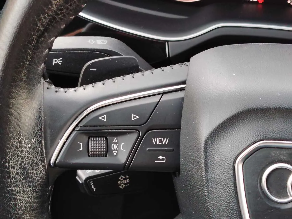 Car image 33