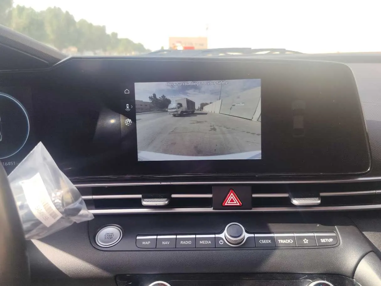Car image 20