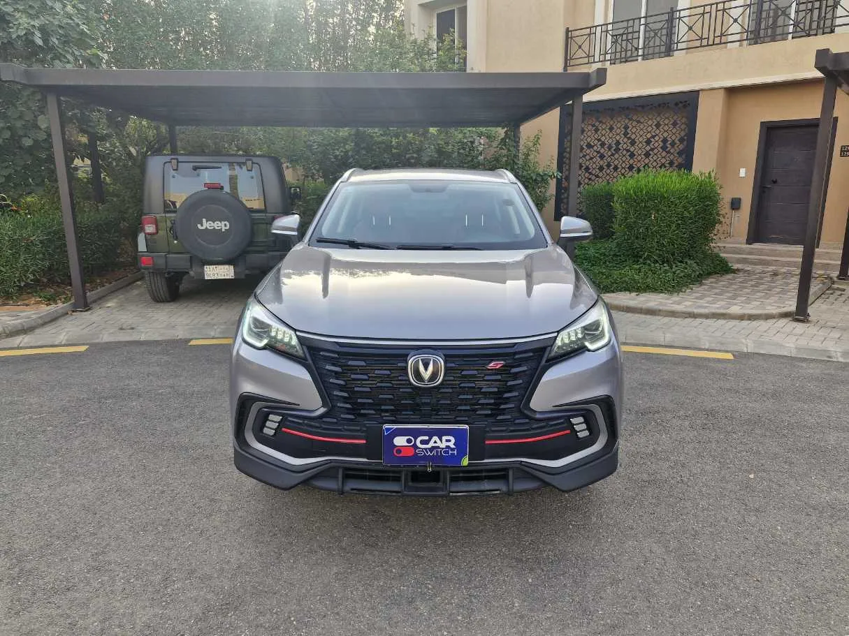 Car image 2