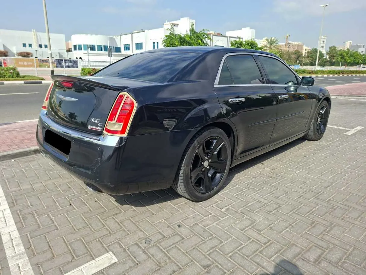 Car image 4