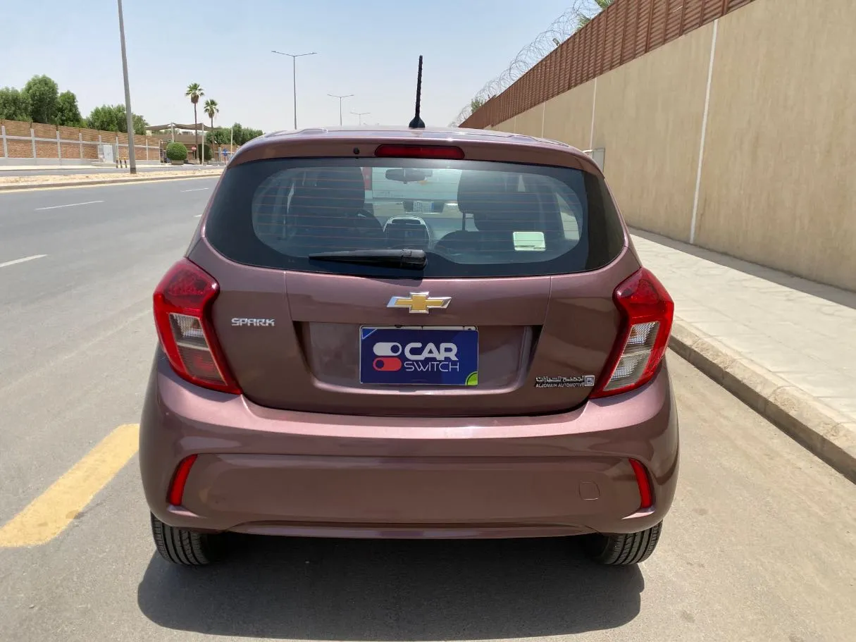 Car image 6
