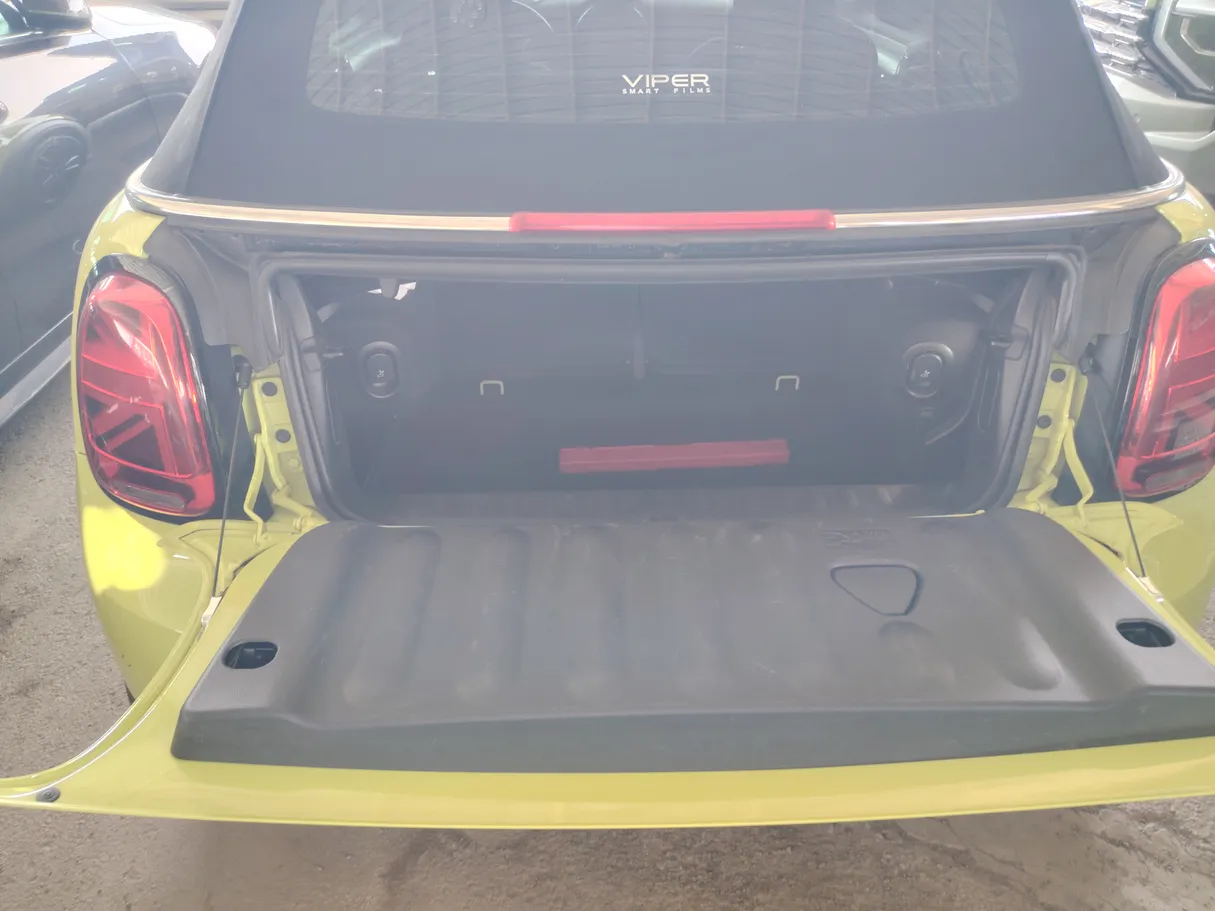 Car image 29