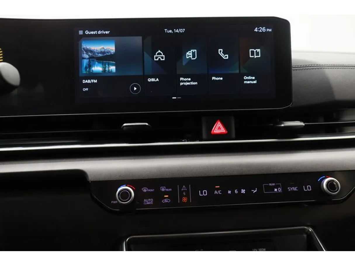 Car image 5