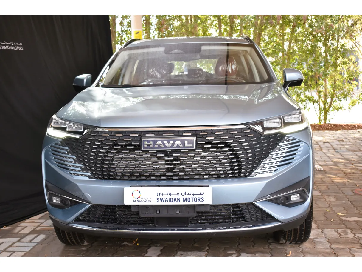 Car image 2