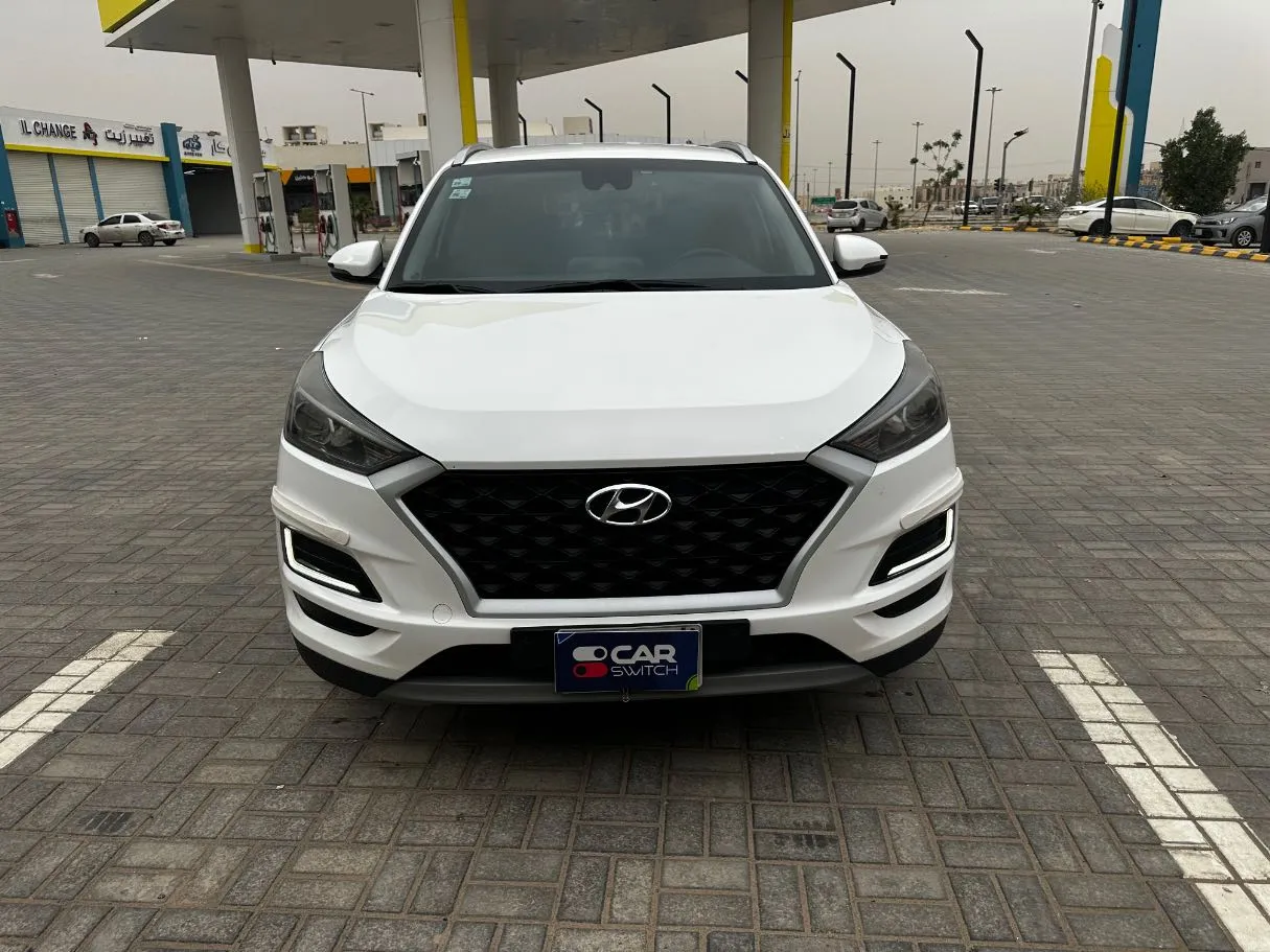 Car image 2